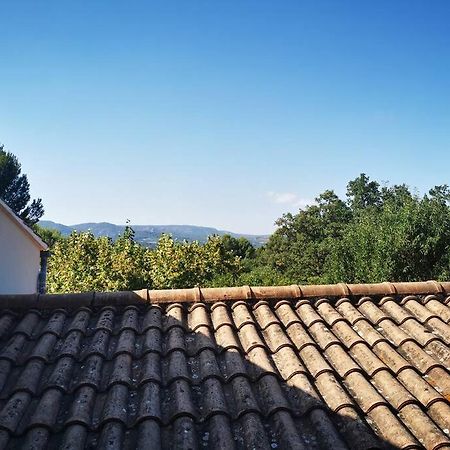 Entre Ventoux Et Luberon, Appartement Dans Maison. Malemort-du-Comtat Buitenkant foto