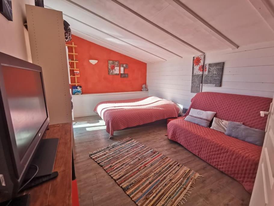 Entre Ventoux Et Luberon, Appartement Dans Maison. Malemort-du-Comtat Buitenkant foto