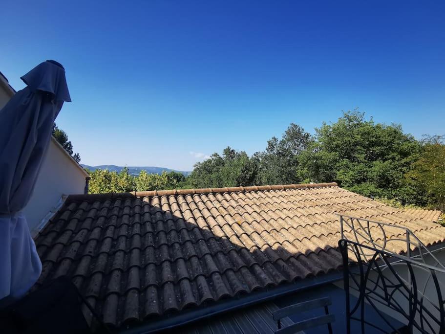 Entre Ventoux Et Luberon, Appartement Dans Maison. Malemort-du-Comtat Buitenkant foto