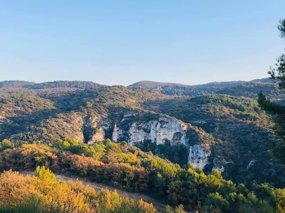 Entre Ventoux Et Luberon, Appartement Dans Maison. Malemort-du-Comtat Buitenkant foto